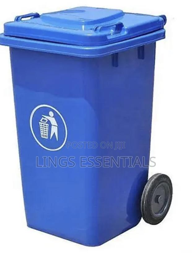 360ltr Dustbin · Photo 3