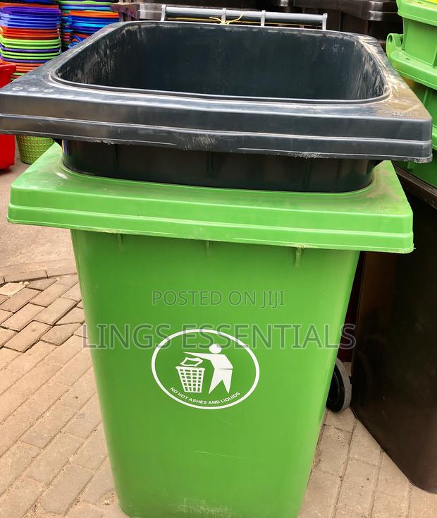 360ltr Dustbin · Photo 2