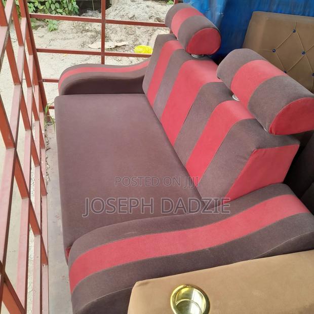Luxury Stuffing Chair · Photo 1