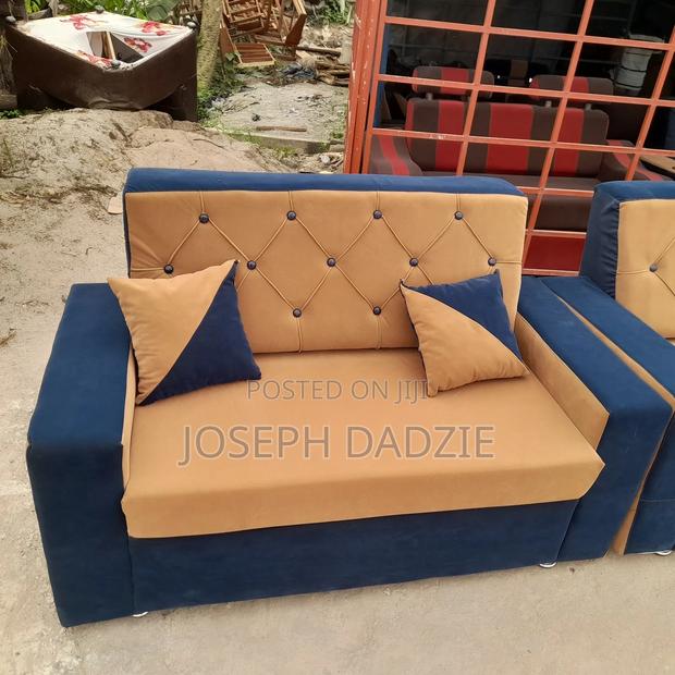 Luxury Stuffing Chair · Photo 4