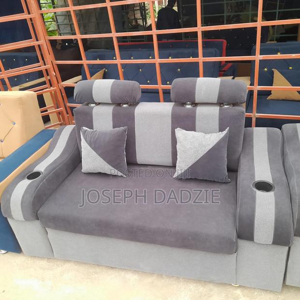 Luxury Stuffing Chair · Photo 6