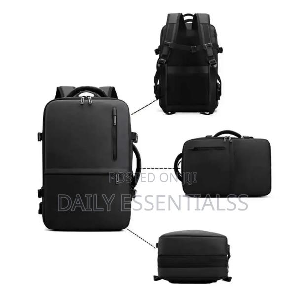 Tech Savy Backpack With Usb Port · Photo 1