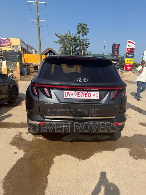 Hyundai Tucson Limited 2023 Gray · Photo 4