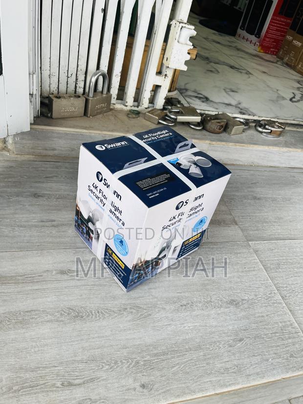 Efficient Swann Ultra Hd Floorlight Security Camerawhite · Photo 1