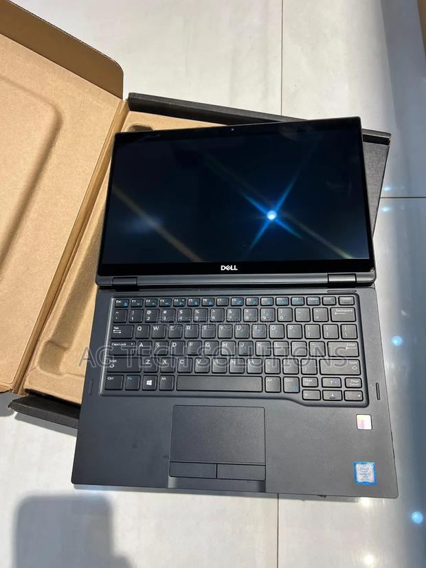 New Laptop Dell Latitude 7390 16GB Intel Core I7 SSD 256GB · Photo 2