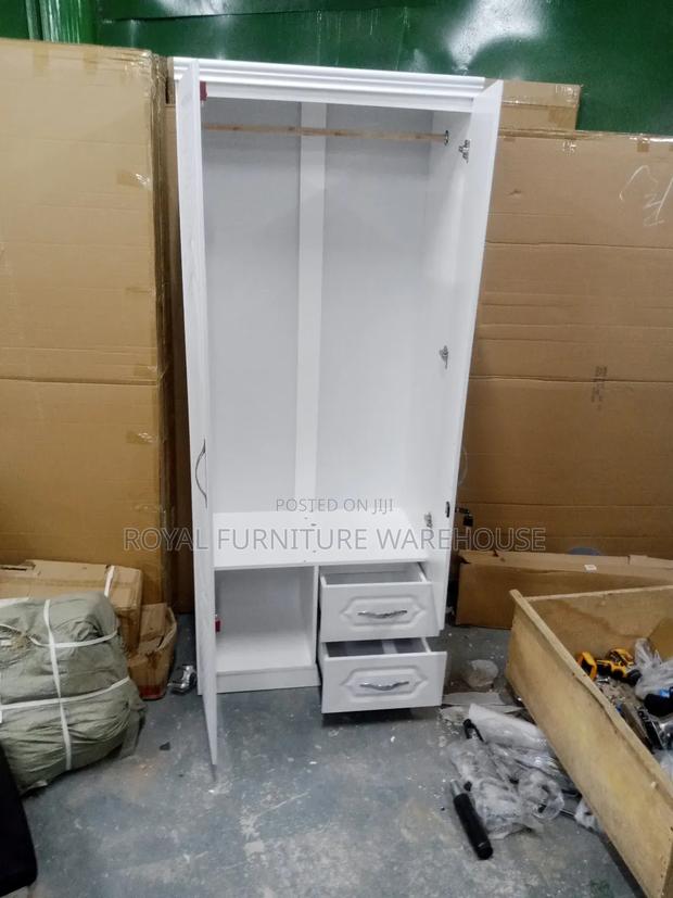 2 Doors Wardrobe · Photo 3