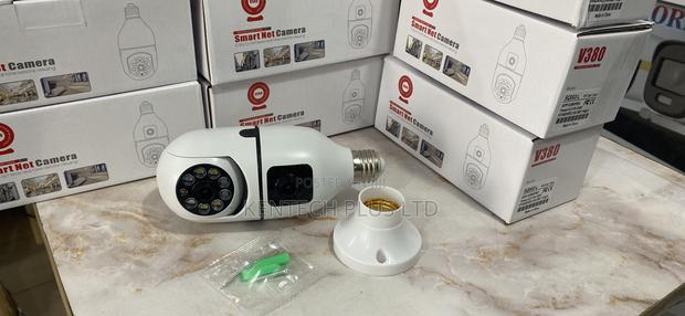 Smart Dual Lens PTZ Bulb Wi-Fi Camera · Photo 3