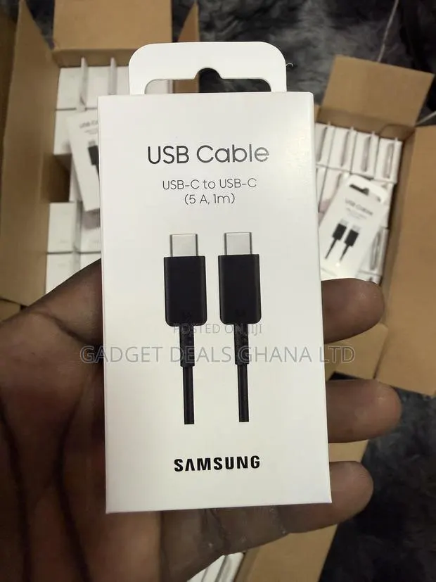 Samsung C to C Cable · Photo 1
