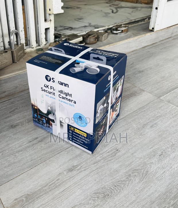Choose Fantastic Swann Floorlight Security Camera(White) · Photo 1