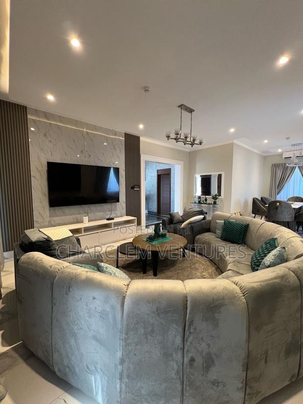 Furnished 4bdrm Townhouse / Terrace in Charclem Ventures, Dzorwulu · Photo 4