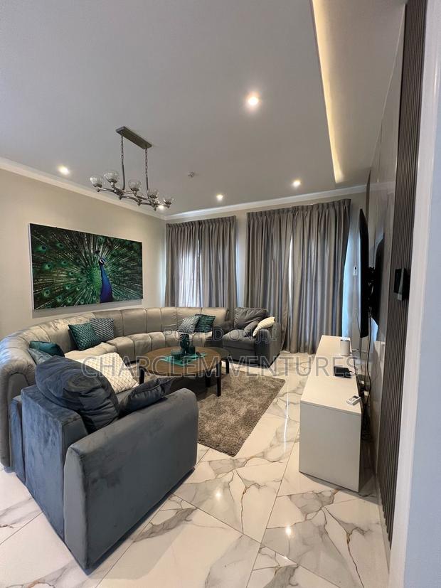 Furnished 4bdrm Townhouse / Terrace in Charclem Ventures, Dzorwulu · Photo 5