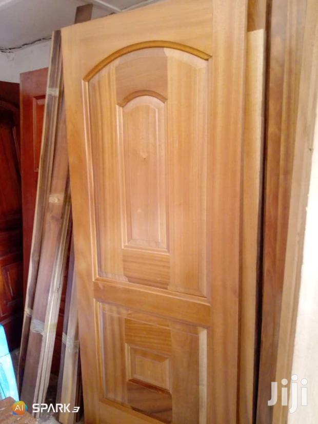 Wooden Doors · Photo 1