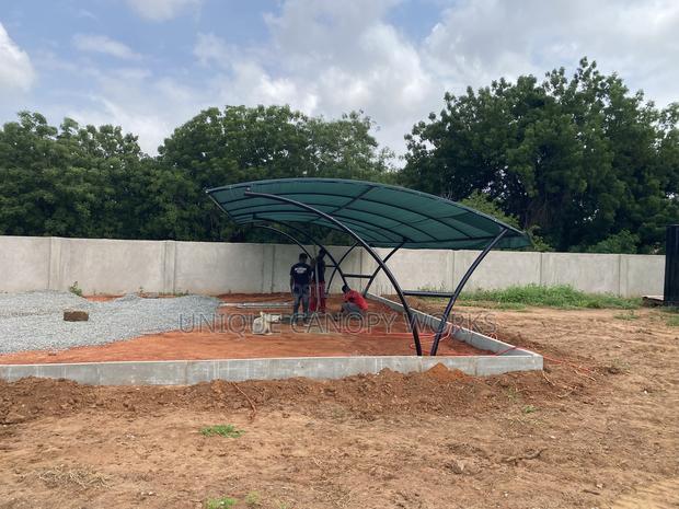 4 Cars for Y Carport · Photo 2