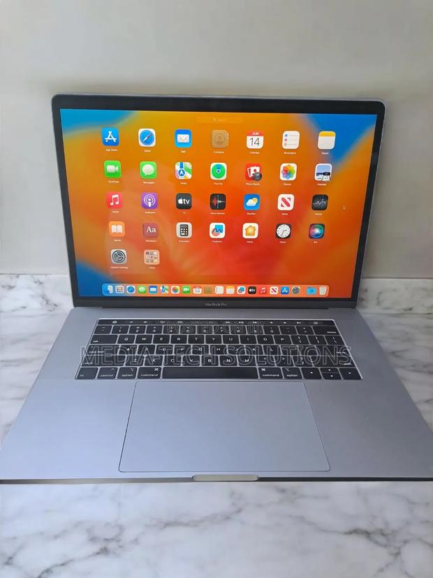 Laptop Apple MacBook Pro 2019 32GB Intel Core i9 SSD 512GB · Photo 3