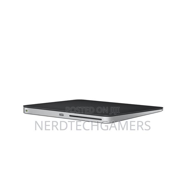 Magic Trackpad (Usb‐C) - Black Multi-Touch Surface · Photo 4