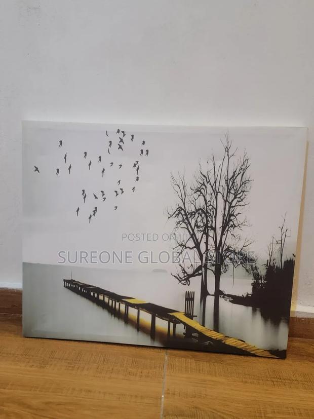 Canvas Artwork Frame · Photo 1