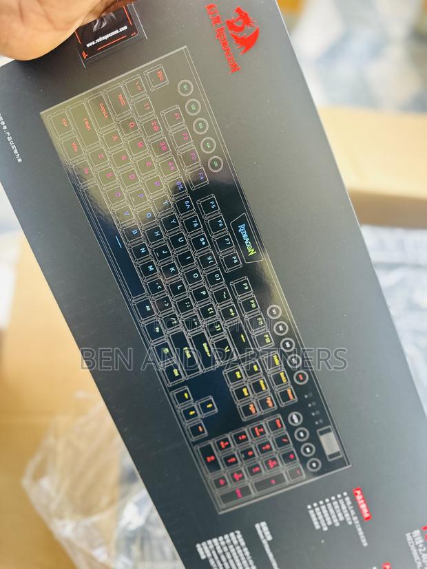 Redragon Wireless (2.4ghz, Bluetooth,Wired) Gaming Keyboards · Photo 2