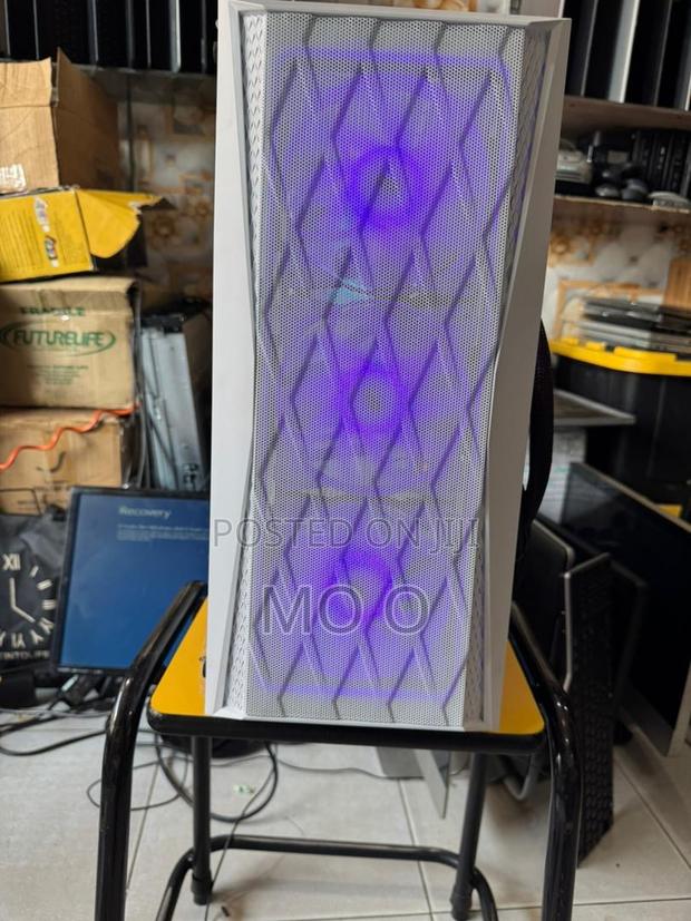 New MSI Aegis 3 Plus 8th 16GB Intel Core I7 HDD+SSD 512GB · Photo 1