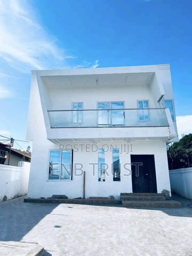 4bdrm House in Ashaley Botwe, School Junction for sale · Photo 6
