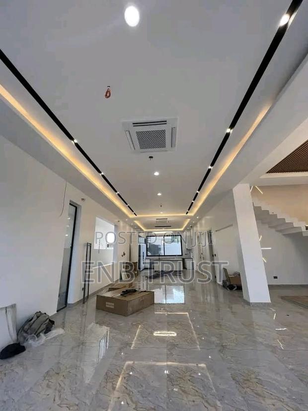 4bdrm House in Ashaley Botwe, School Junction for sale · Photo 7