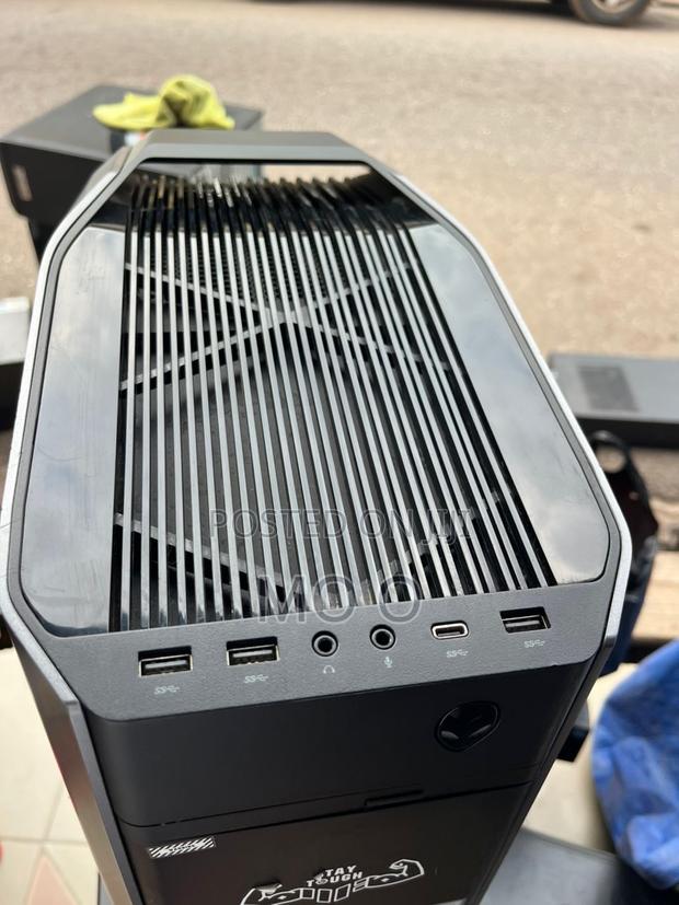 Dell Alienware Aurora R12 16GB Intel Core i7 HDD+SSD 512GB · Photo 4