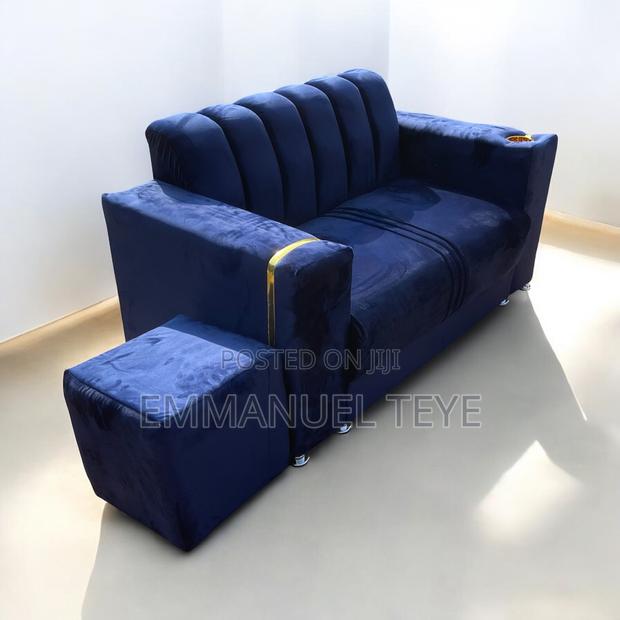 2 in One Sofa With Cofee Table · Photo 1