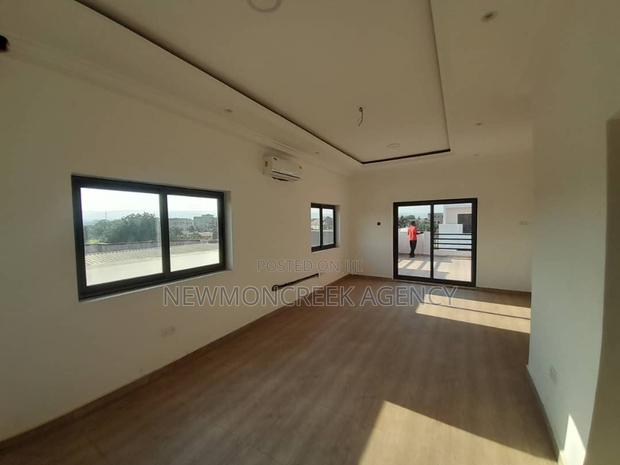 4bdrm Duplex in Adenta Pantang, Accra Metropolitan for sale · Photo 5