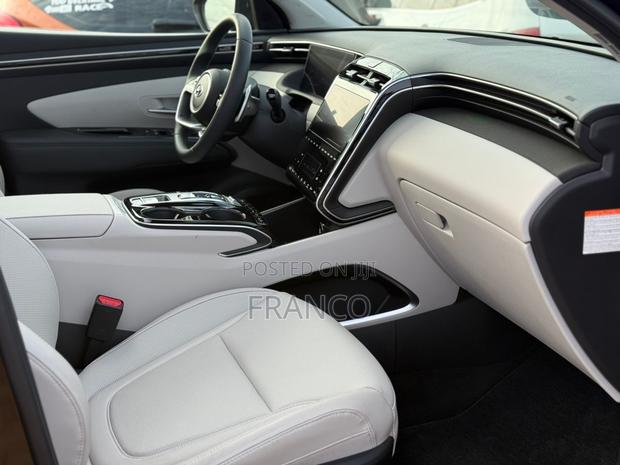 Hyundai Tucson 2025 Black · Photo 5