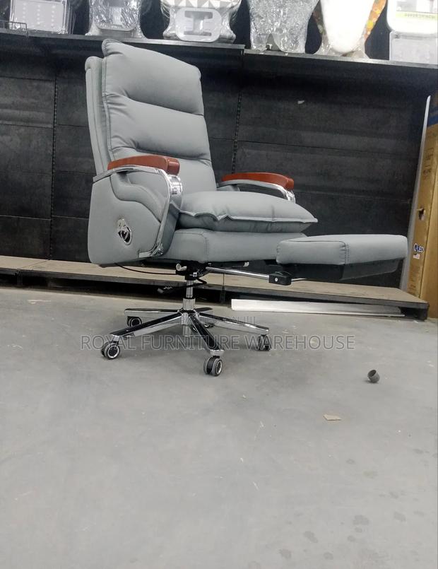 High Quality Office Chair · Photo 1