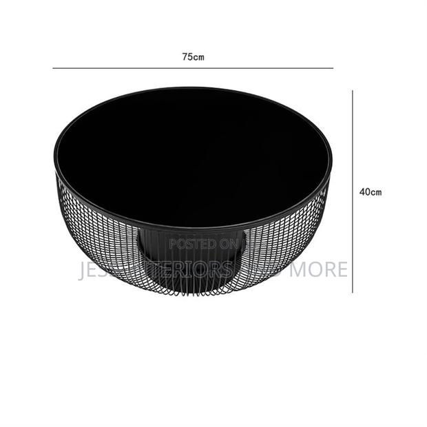 Round Center Table - Cylindrical · Photo 4
