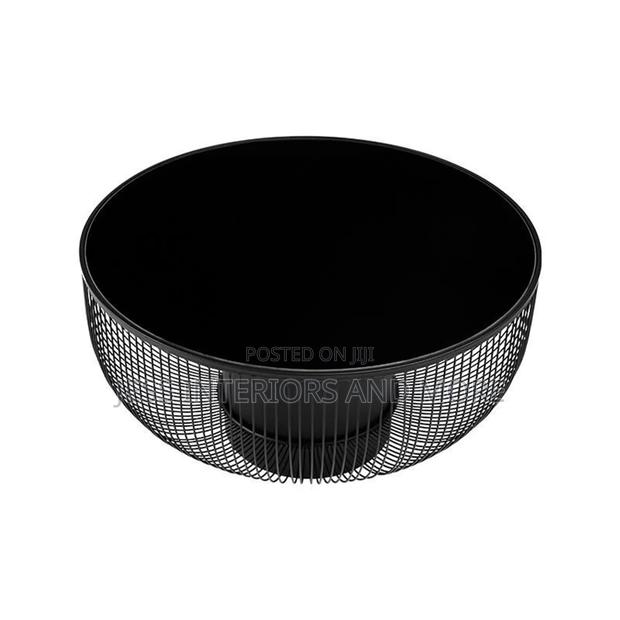 Round Center Table - Cylindrical · Photo 6