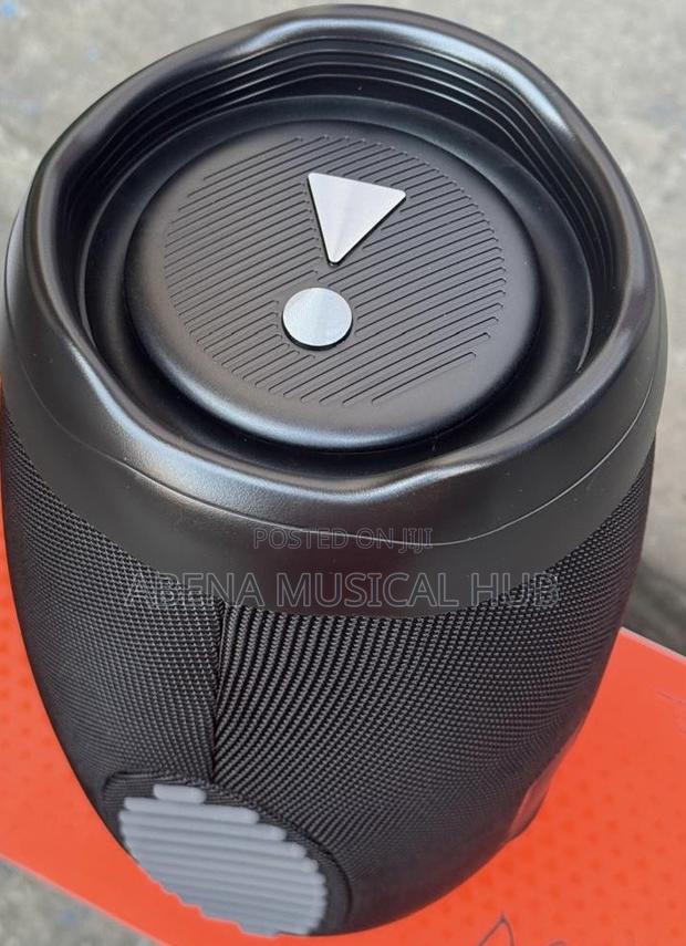 JBL Massive Sound Bluetooth Speaker · Photo 5