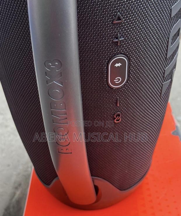 JBL Massive Sound Bluetooth Speaker · Photo 4