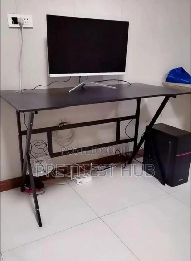 K - Shape Computer and Office Desk · Photo 4