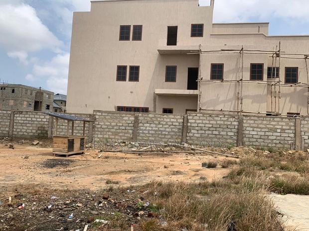One Plot for Sale, Size 65/85 · Photo 6