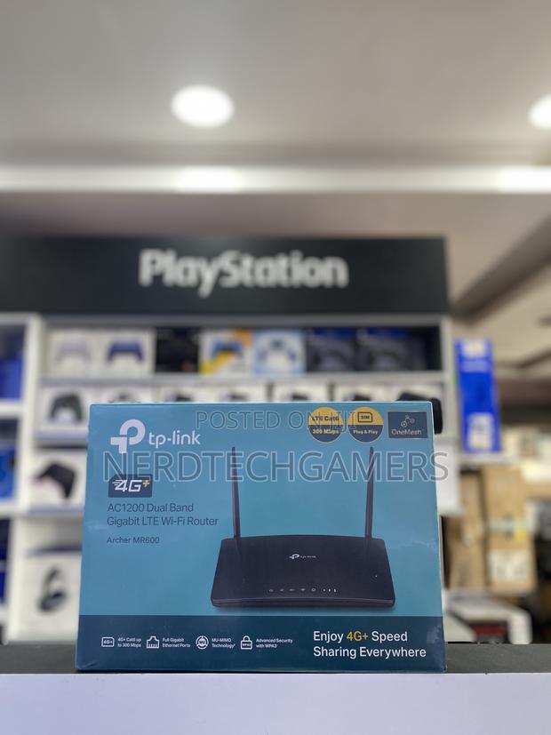 Tp Link Ac1200 Dual Band Wi-Fi 4g Router Mr600 · Photo 1