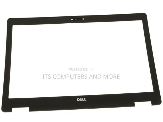Dell 5580 Front Bezel · Photo 1