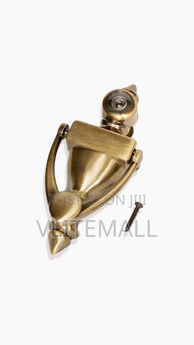 Door Viewer With Knocker · Photo 1