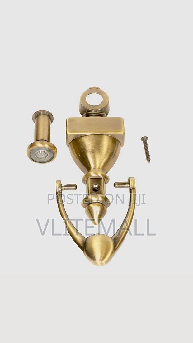 Door Viewer With Knocker · Photo 2