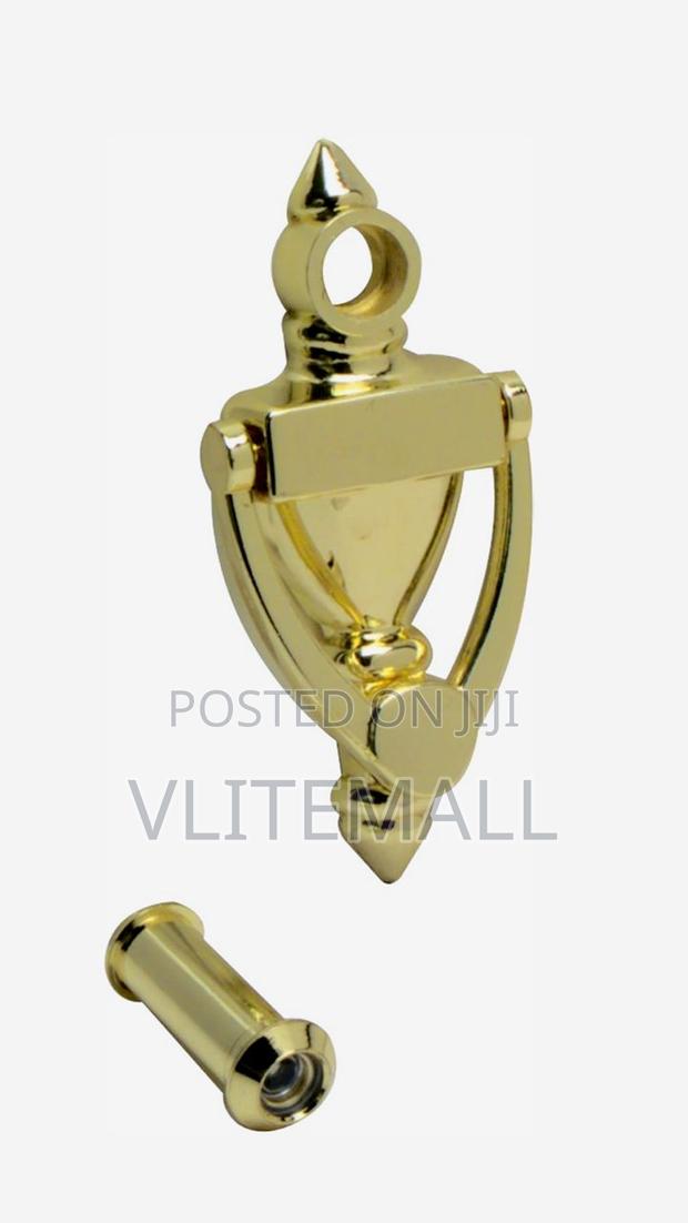 Door Viewer With Knocker · Photo 3