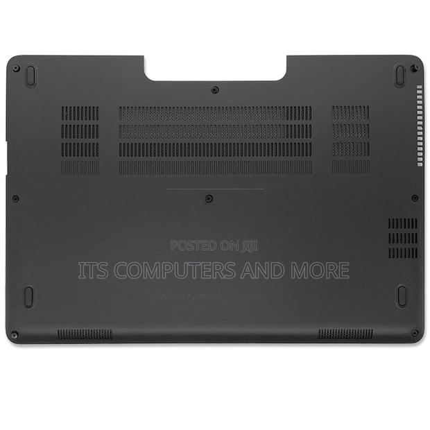 Dell 7270 Back Cover · Photo 1