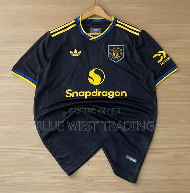 Manchester United 2025/2026 Third Jersey · Photo 1