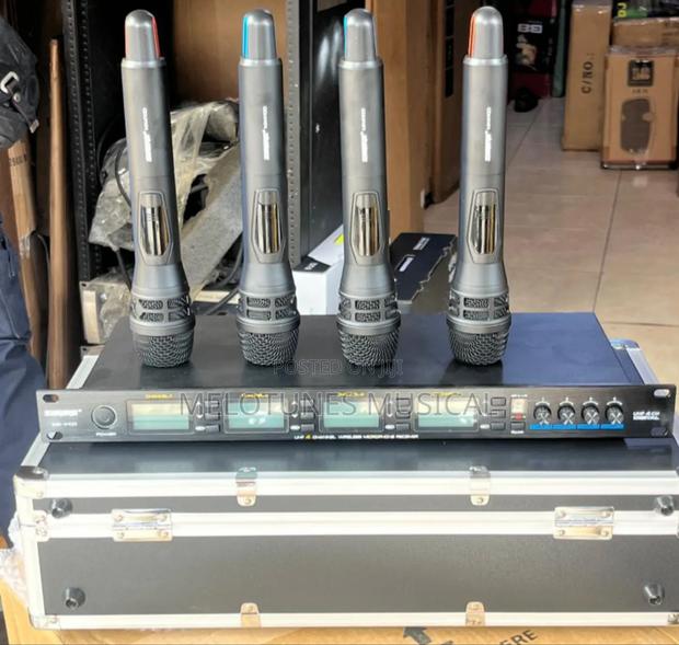 Shure Mx-4100 4-in-1 Professional Wireless Microphone System · Photo 2