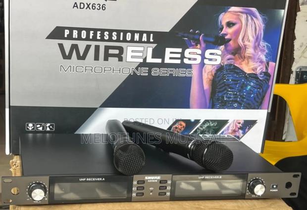 Shure Adx636 Professional Wireless Microphone System · Photo 1