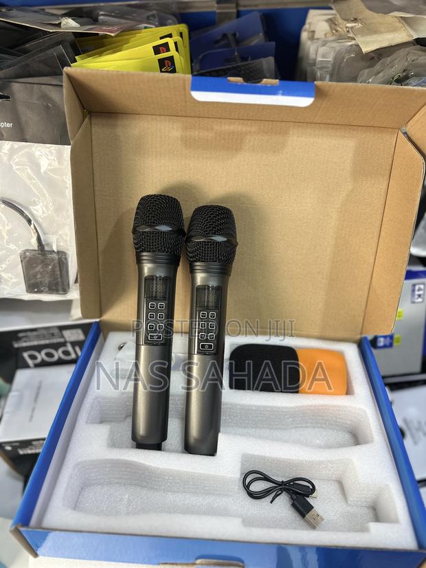 Universal Wireless Microphone · Photo 3