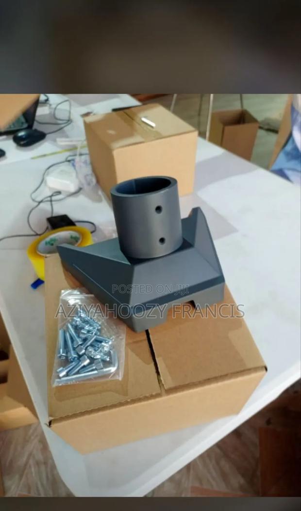 Starlink Gen 3 Mount Metalic · Photo 1