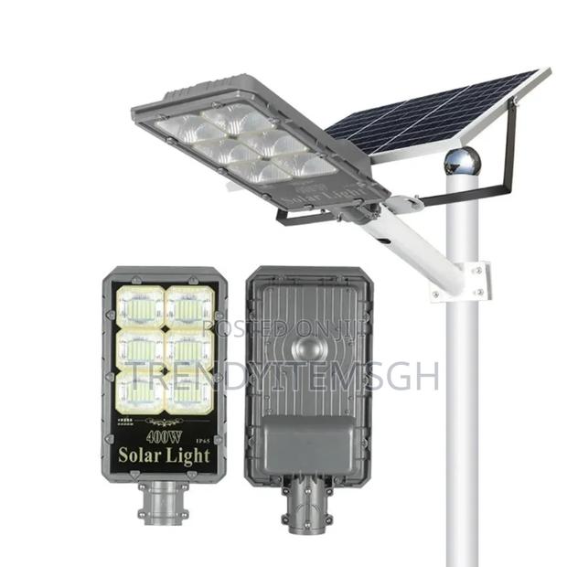 500w High Quality Waterproof Solar Street Light · Photo 1
