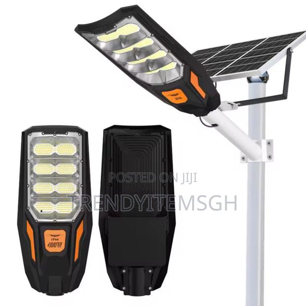 60w Waterproof Solar Street Light · Photo 1