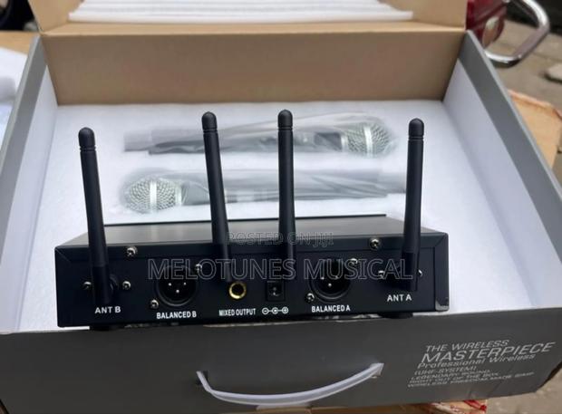 Bigsong Bg-4400 4-in-1 Professional Wireless Microphone · Photo 4