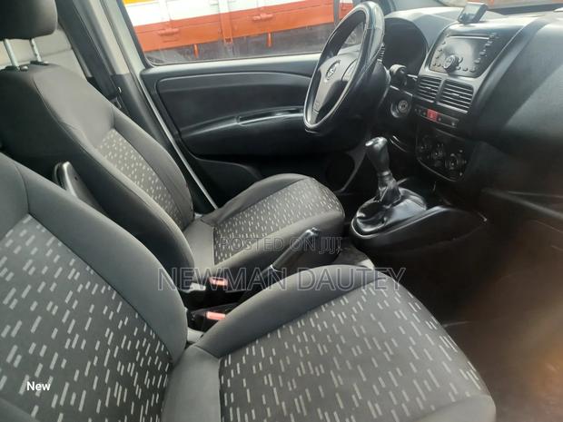 Opel Combo 2014 White · Photo 1